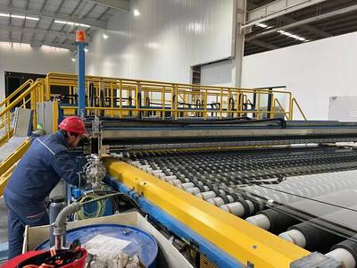 凱盛大明一期一線工程浮法玻璃產(chǎn)品正式下線